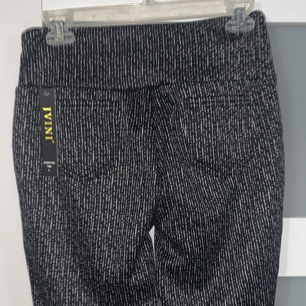 JVINI Black and White Skinny Pants - Picture 6 of 6
